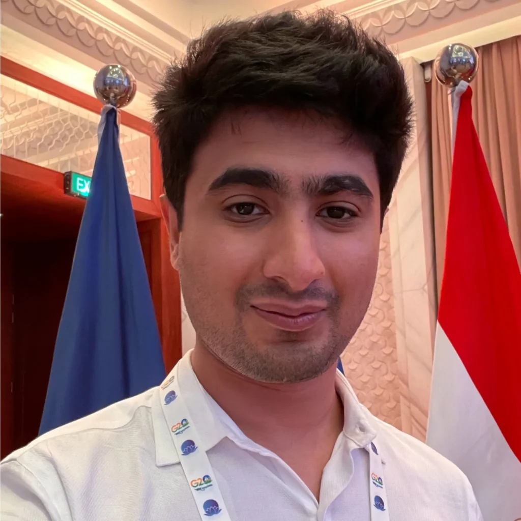 Headshot of Aakash Pant, a key member driving institutionalization of AI and tech support.